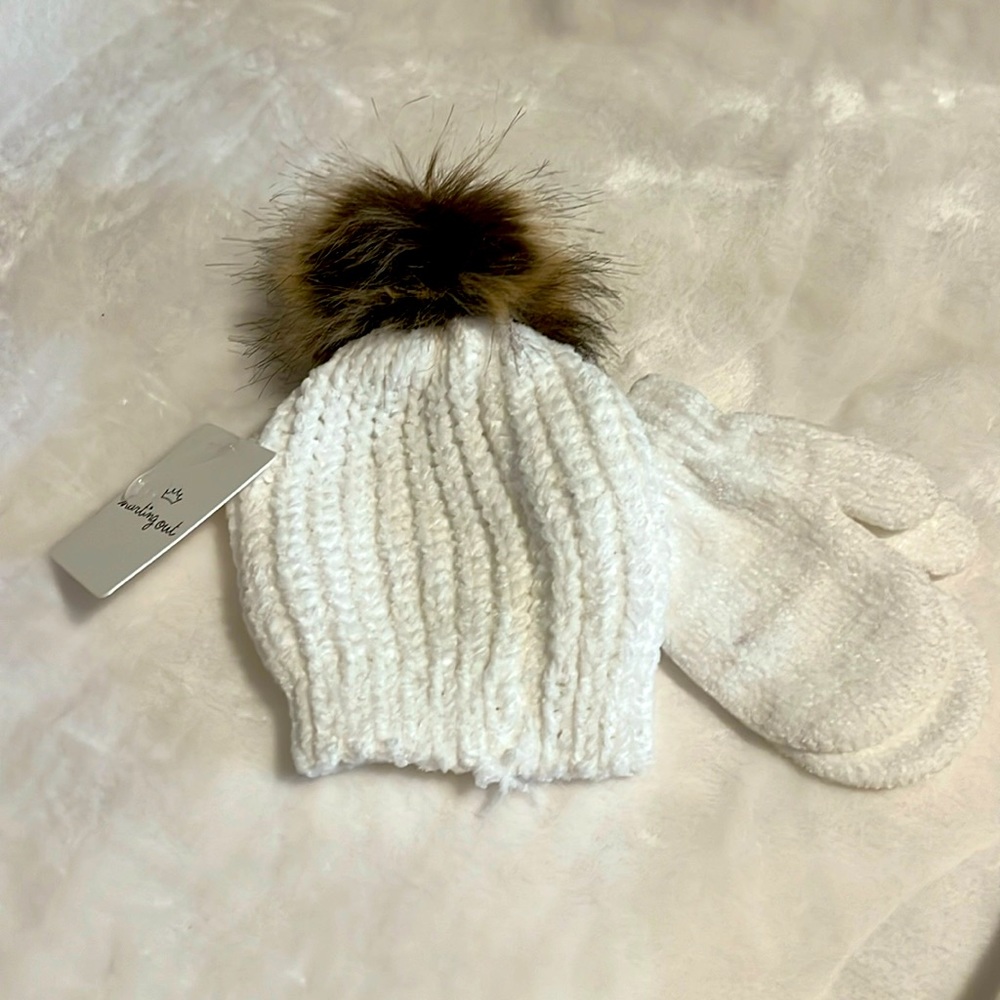 New with tags, white baby beanie with mittens